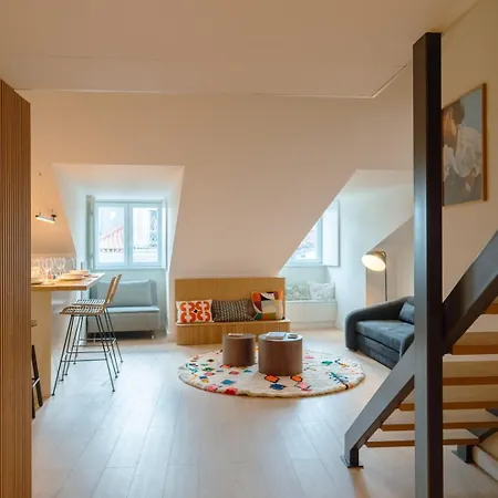 Апартаменты Chic 1br Duplex W/ac Santa Catarina | By Airnest Лиссабон