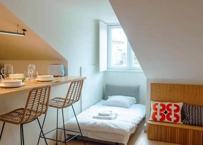 Chic 1br Duplex W/ac Santa Catarina | By Airnest * Lisboa