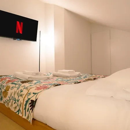 Appartamento Chic 1br Duplex W/ac Santa Catarina | By Airnest *