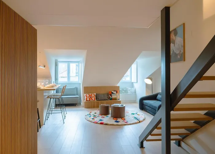 Апартаменты Chic 1br Duplex W/ac Santa Catarina | By Airnest