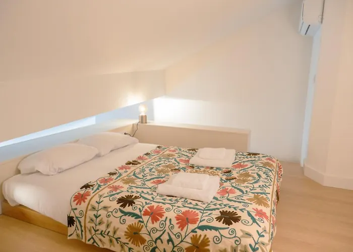 Апартаменты Chic 1br Duplex W/ac Santa Catarina | By Airnest *