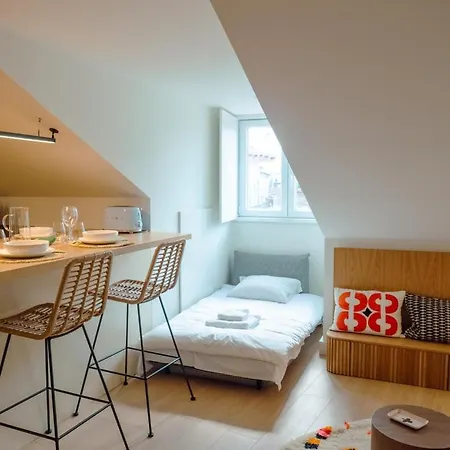 Chic 1br Duplex W/ac Santa Catarina | By Airnest * Lissabon